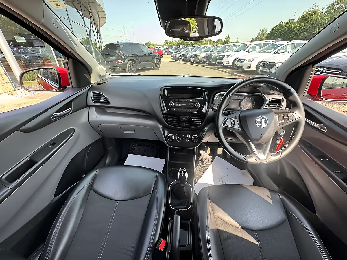 Used 2016 Vauxhall Viva Sl Red - Interior and Exterior details 11