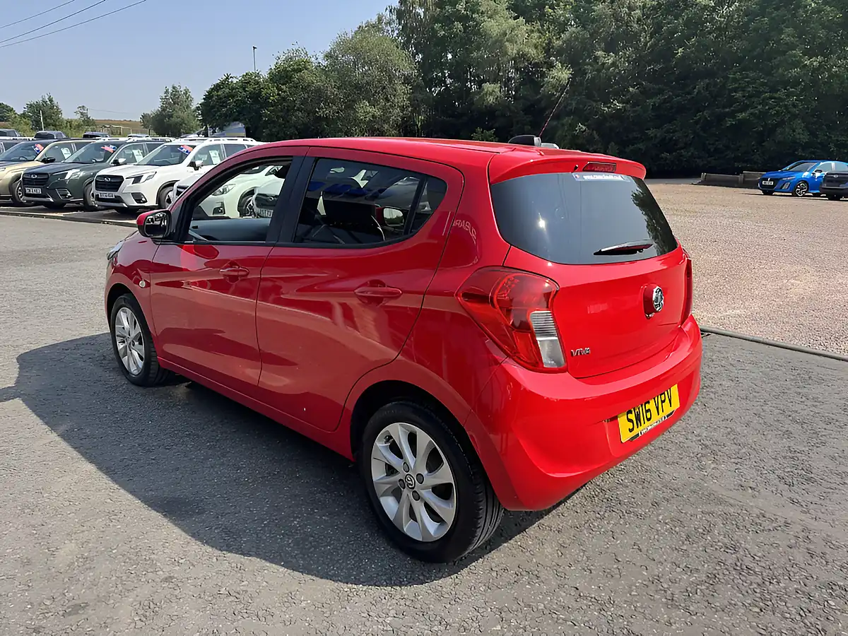 Used 2016 Vauxhall Viva Sl Red - Interior and Exterior details 5