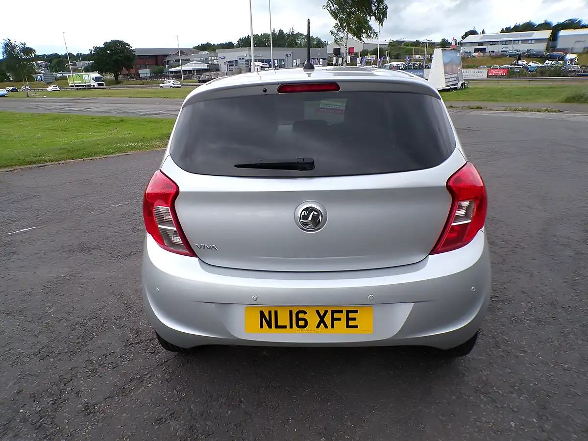Used 2016 Vauxhall Viva Sl Silver - Interior and Exterior details 11