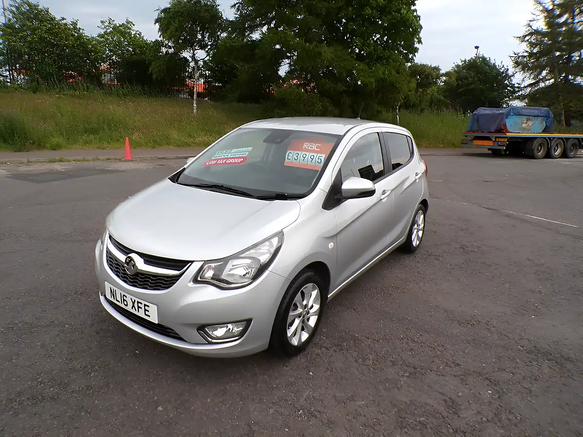 Used 2016 Vauxhall Viva Sl Silver - Interior and Exterior details 6