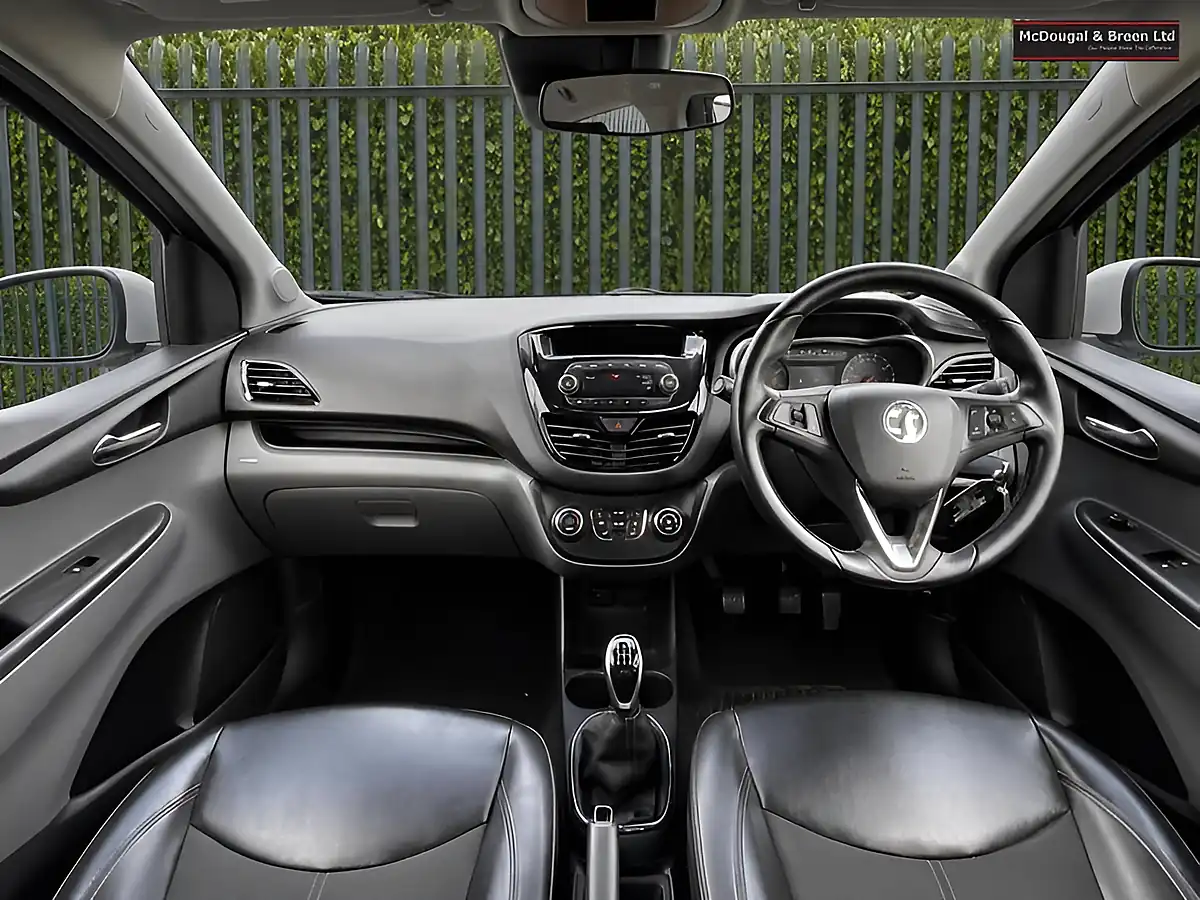 Used 2016 Vauxhall Viva Sl White - Interior and Exterior details 11