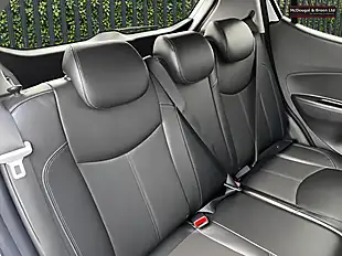 Used 2016 Vauxhall Viva Sl White - Interior and Exterior details 14