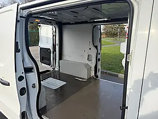 Used 2016 Vauxhall Vivaro 2900 Ecoflex L1 H1 Euro 5 White - Interior and Exterior details 11