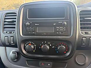 Used 2016 Vauxhall Vivaro 2900 Ecoflex L1 H1 Euro 5 White - Interior and Exterior details 13