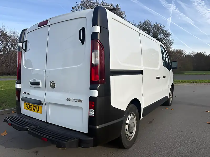 Used 2016 Vauxhall Vivaro 2900 Ecoflex L1 H1 Euro 5 White - Interior and Exterior details 3