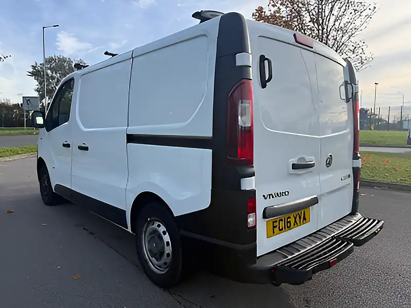 Used 2016 Vauxhall Vivaro 2900 Ecoflex L1 H1 Euro 5 White - Interior and Exterior details 5