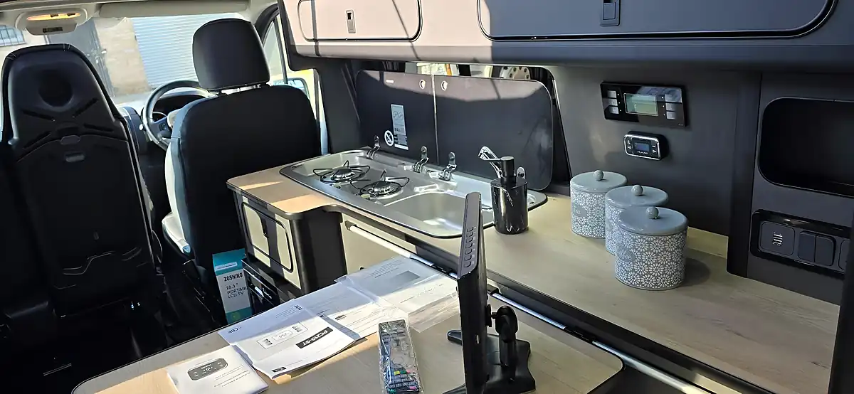 Used 2016 Vauxhall Vivaro Campervan Grey - Interior and Exterior details 19