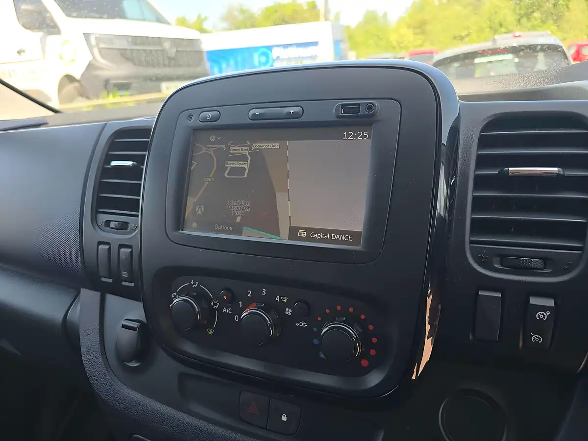 Used 2016 Vauxhall Vivaro Crew Van L1 H1 Grey - Interior and Exterior details 14