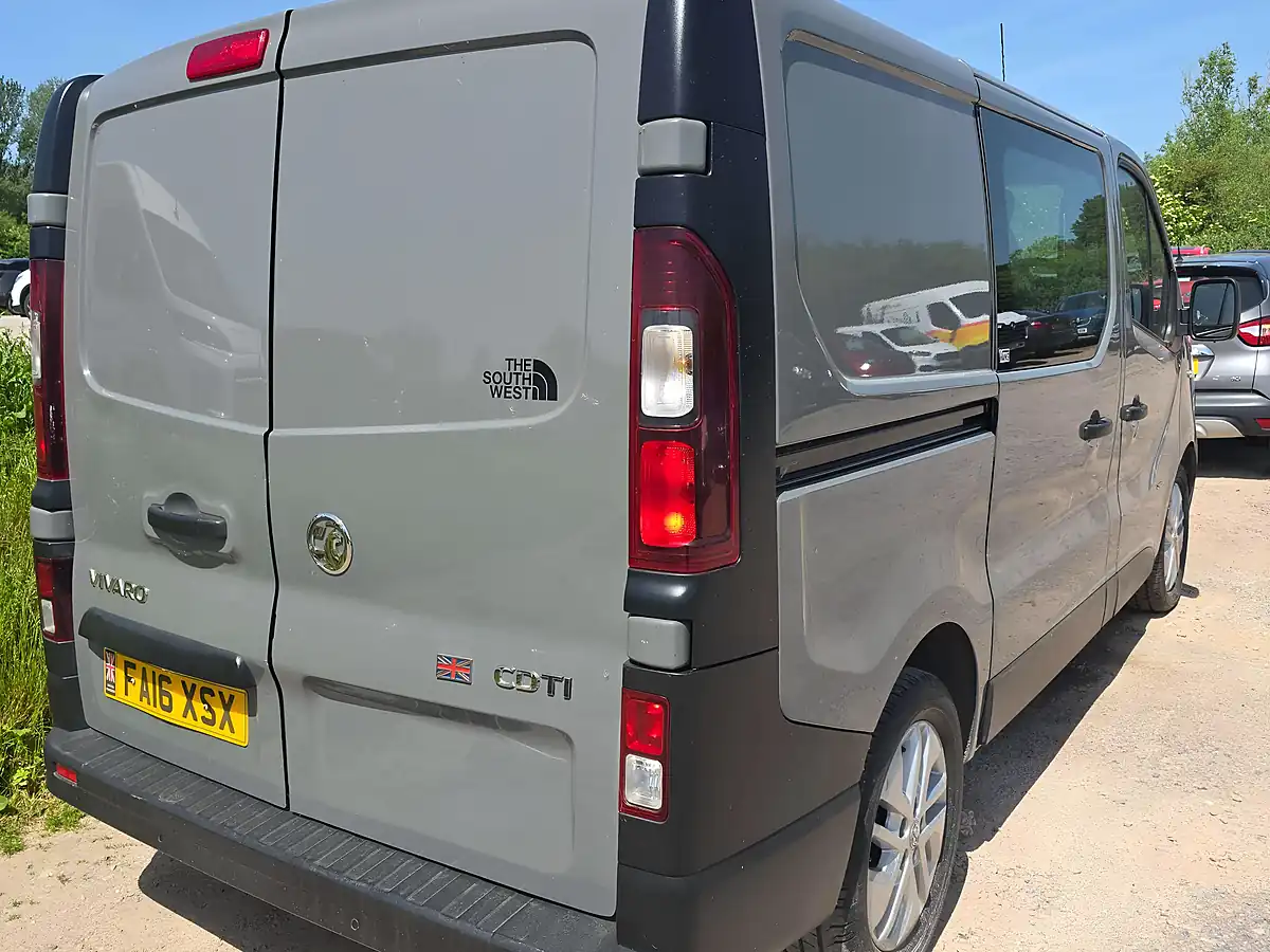 Used 2016 Vauxhall Vivaro Crew Van L1 H1 Grey - Interior and Exterior details 3