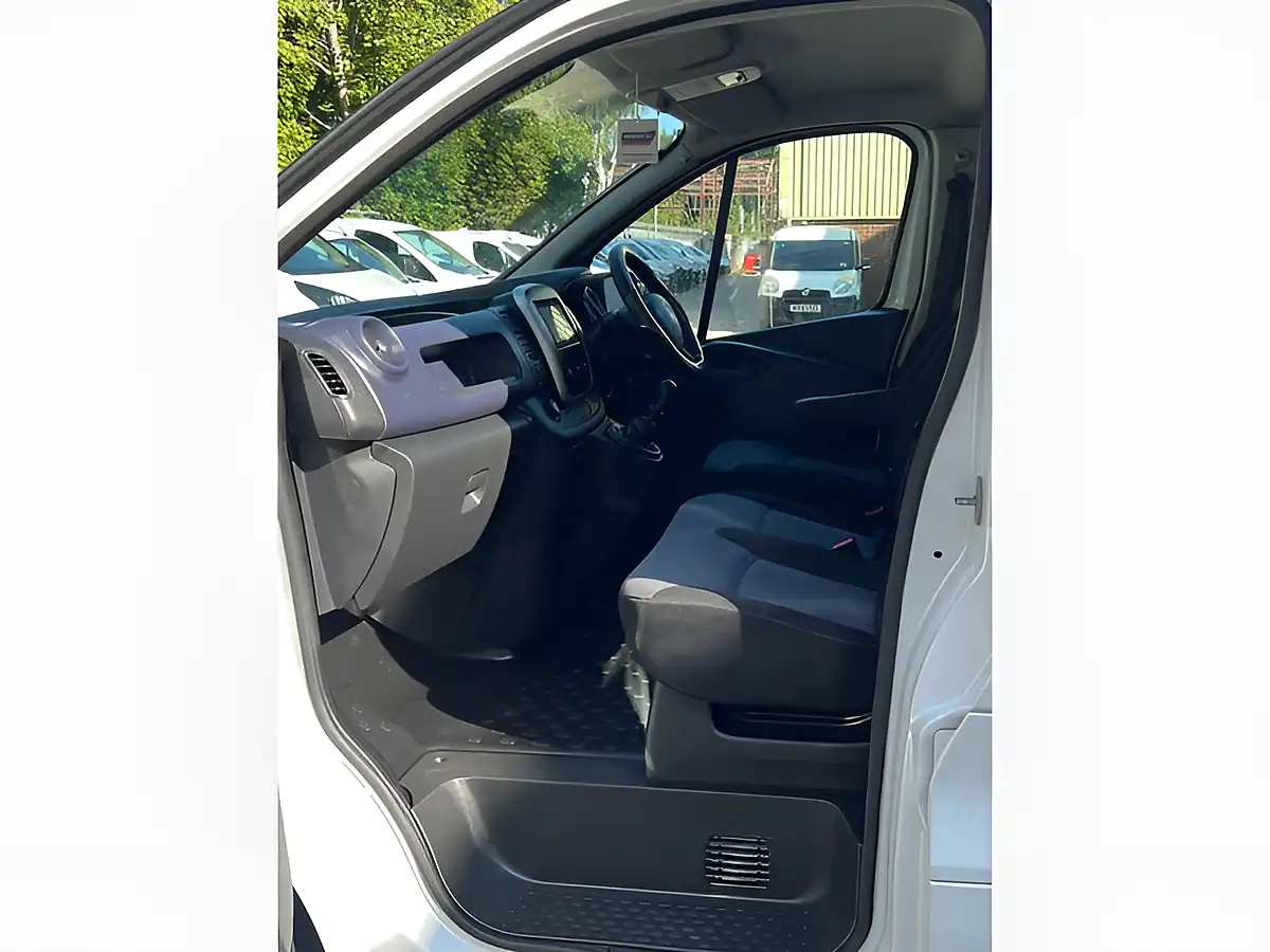 Used 2016 Vauxhall Vivaro L1 H1 White - Interior and Exterior details 19