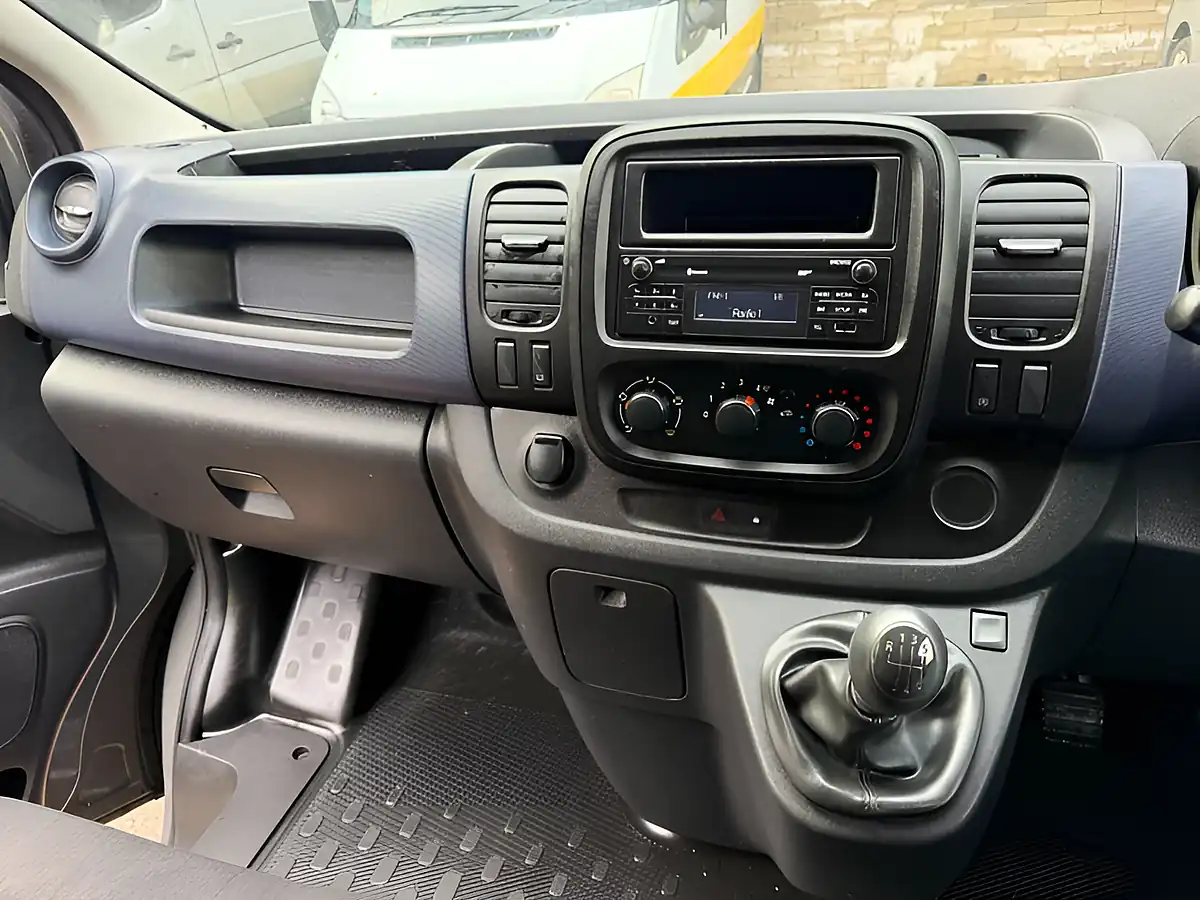 Used 2016 Vauxhall Vivaro Sportive Grey - Interior and Exterior details 17