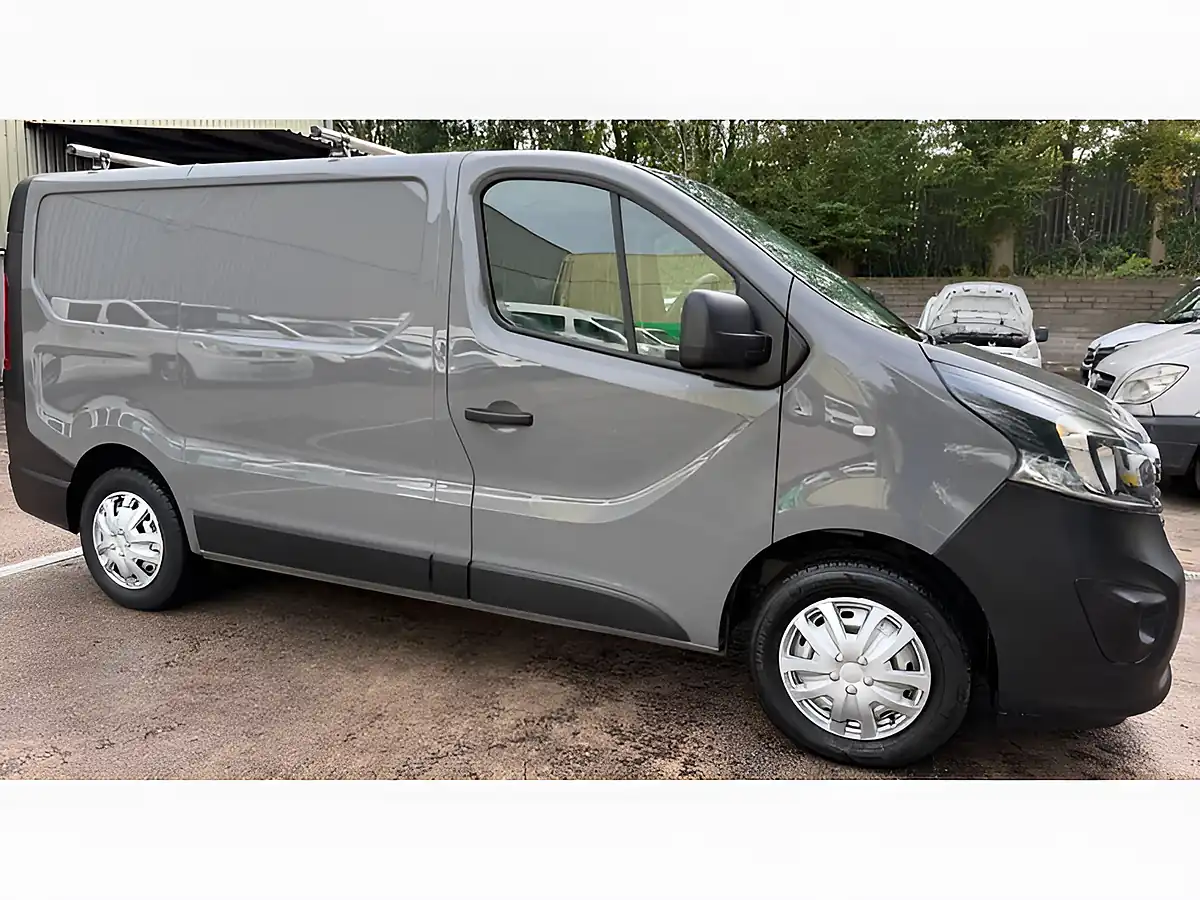 Used 2016 Vauxhall Vivaro Sportive Grey - Interior and Exterior details 4