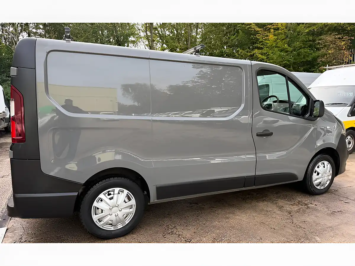 Used 2016 Vauxhall Vivaro Sportive Grey - Interior and Exterior details 7