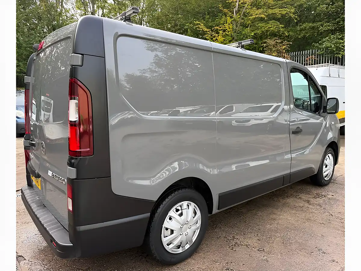 Used 2016 Vauxhall Vivaro Sportive Grey - Interior and Exterior details 8