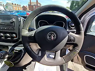 Used 2016 Vauxhall Vivaro Sportive L2 H1 Silver - Interior and Exterior details 18