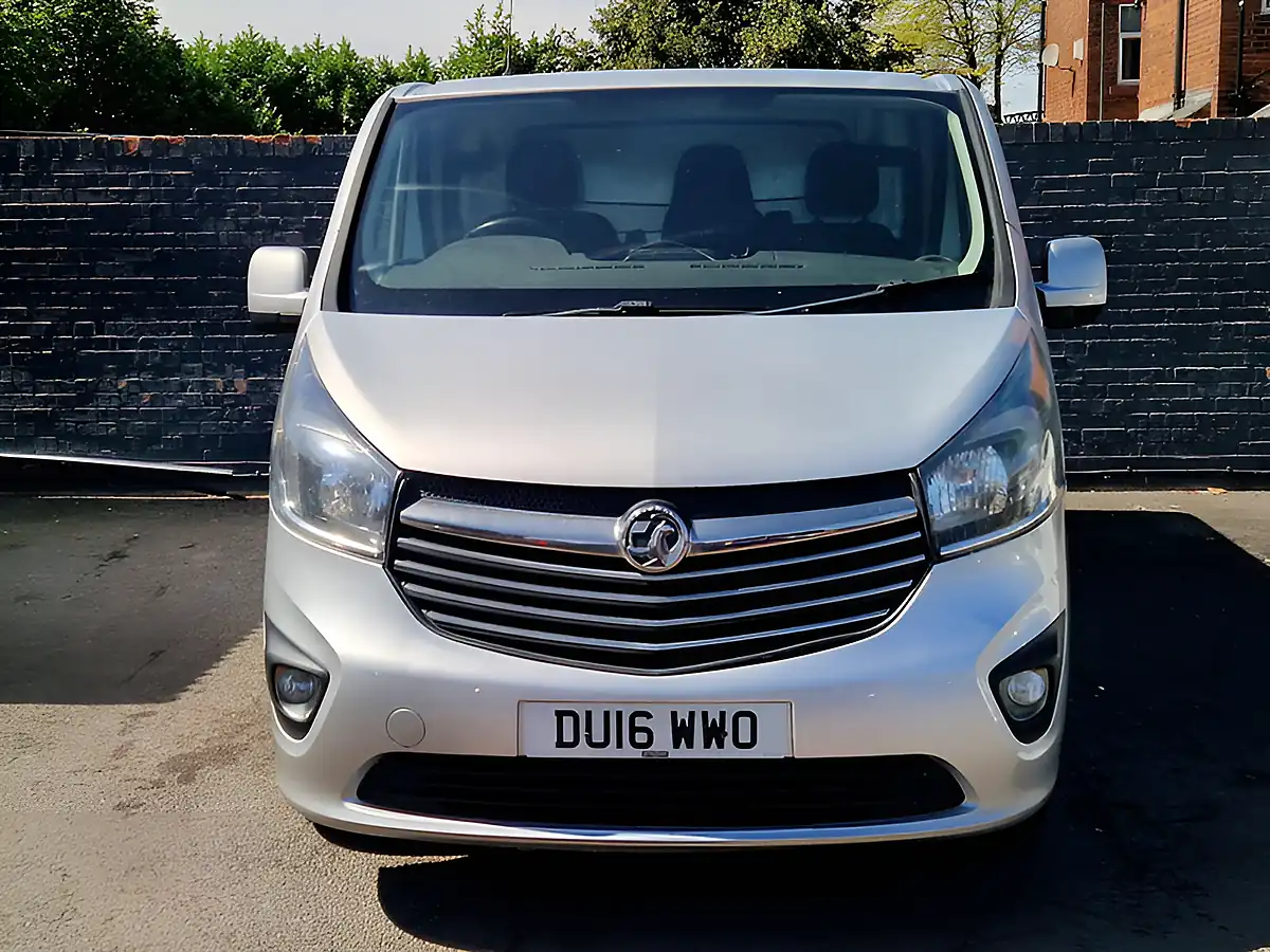 Used 2016 Vauxhall Vivaro Sportive L2 H1 Silver - Interior and Exterior details 4