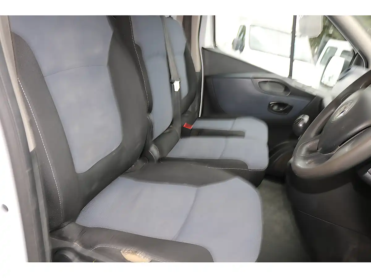 Used 2016 Vauxhall Vivaro White - Interior and Exterior details 13