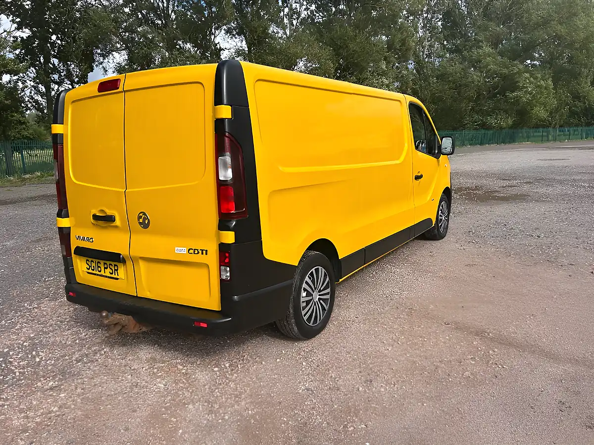 Used 2016 Vauxhall Vivaro Yellow - Interior and Exterior details 7