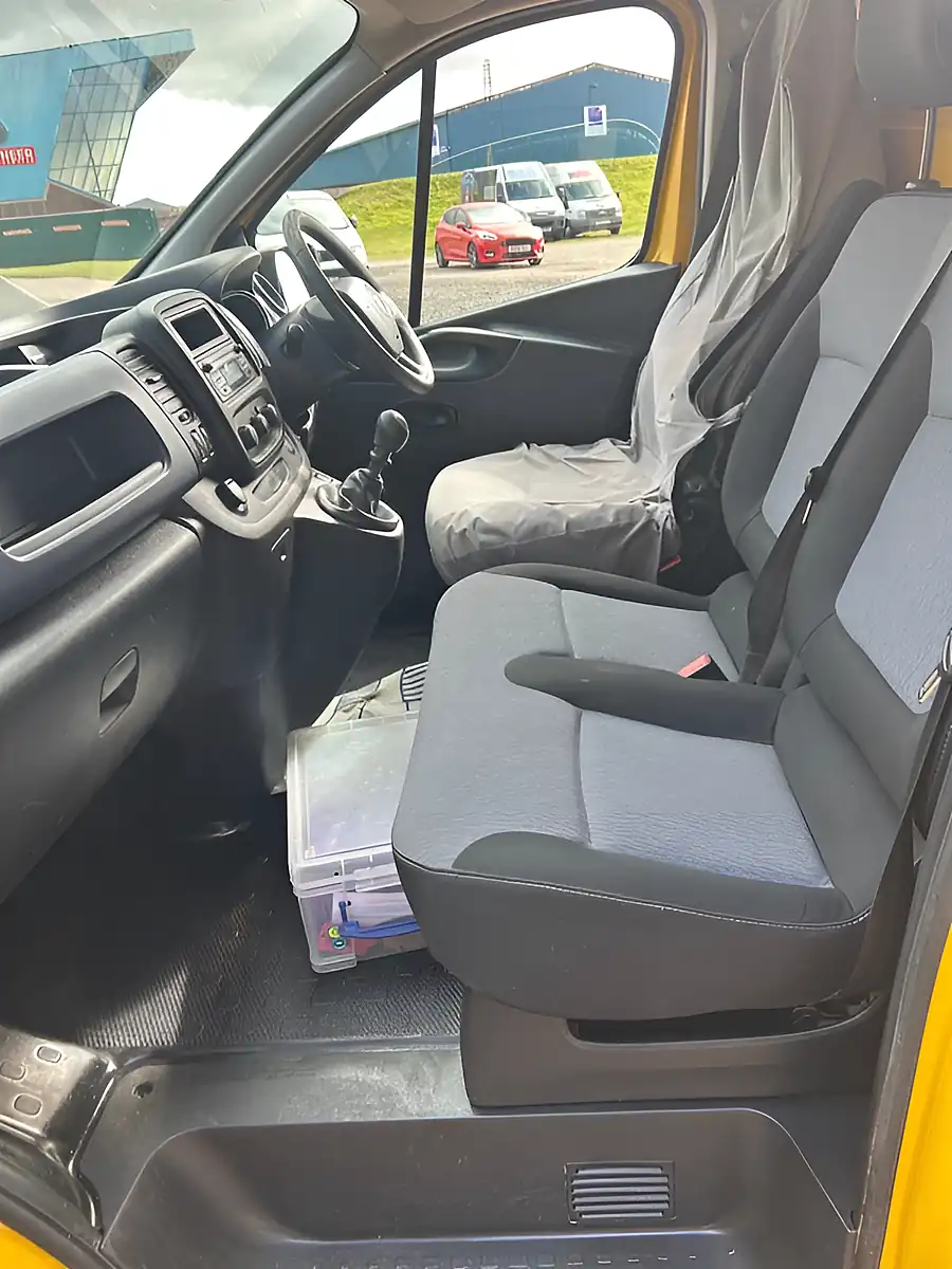 Used 2016 Vauxhall Vivaro Yellow - Interior and Exterior details 9