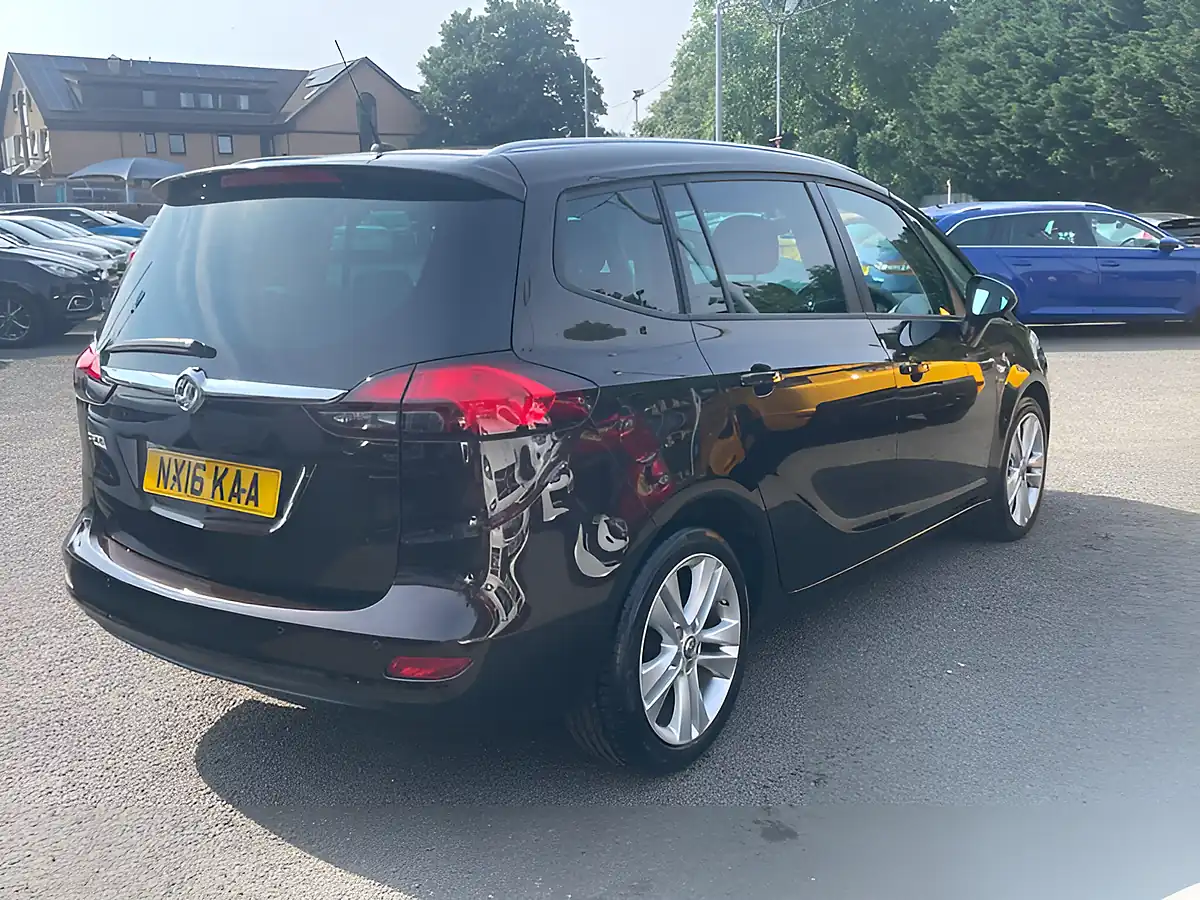 Used 2016 Vauxhall Zafira Sri Brown - Interior and Exterior details 5