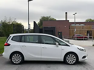Used 2016 Vauxhall Zafira Tourer Design White - Interior and Exterior details 11