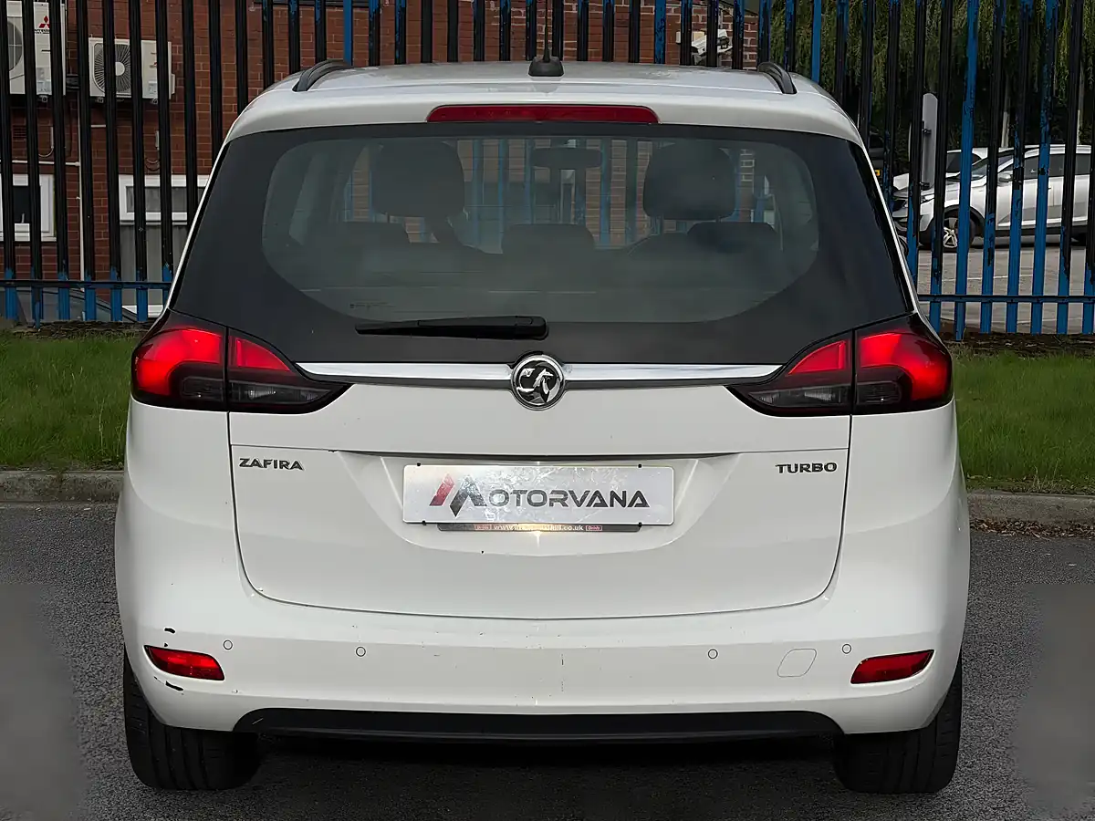 Used 2016 Vauxhall Zafira Tourer Design White - Interior and Exterior details 12