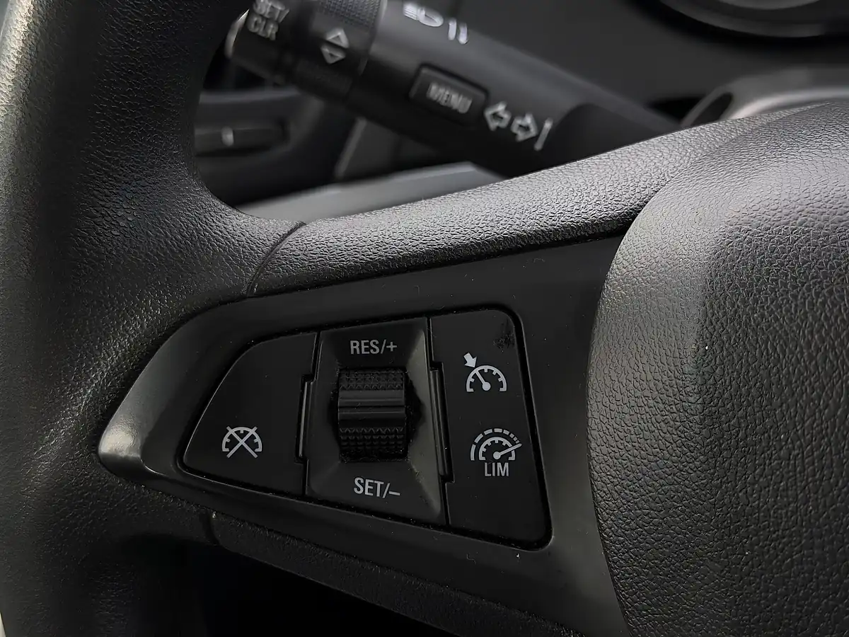 Used 2016 Vauxhall Zafira Tourer Design White - Interior and Exterior details 20