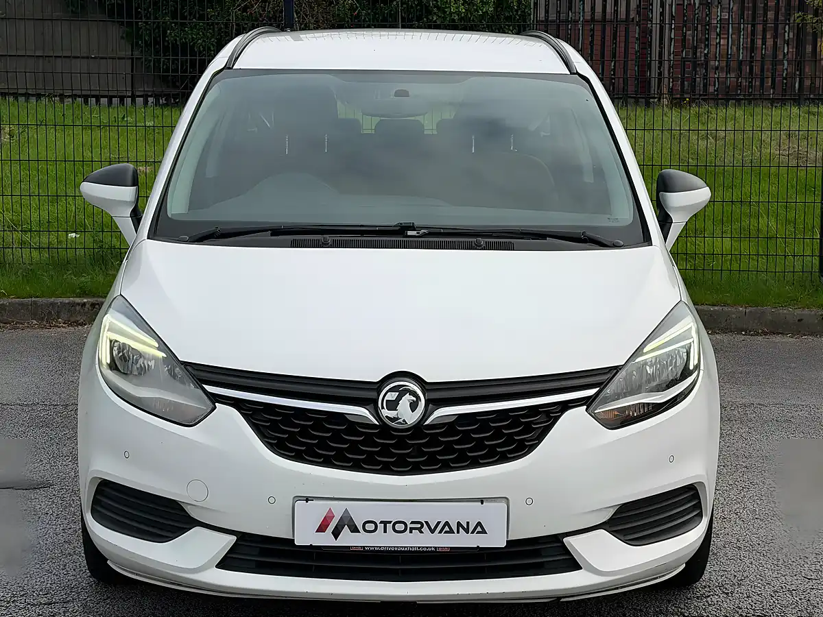 Used 2016 Vauxhall Zafira Tourer Design White - Interior and Exterior details 3