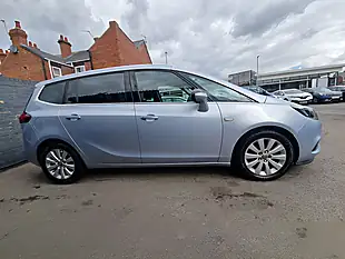 Used 2016 Vauxhall Zafira Tourer Energy Silver - Interior and Exterior details 7
