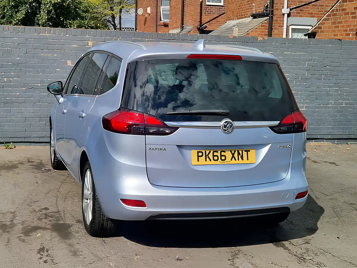 Used 2016 Vauxhall Zafira Tourer Energy Silver - Interior and Exterior details 8
