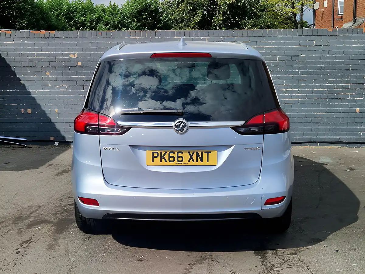 Used 2016 Vauxhall Zafira Tourer Energy Silver - Interior and Exterior details 9