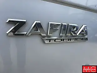 Used 2016 Vauxhall Zafira Tourer Se Silver - Interior and Exterior details 12