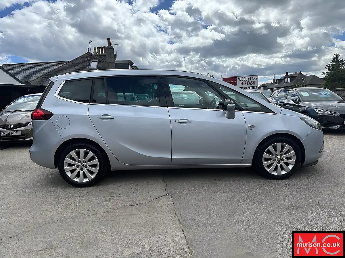 Used 2016 Vauxhall Zafira Tourer Se Silver - Interior and Exterior details 4