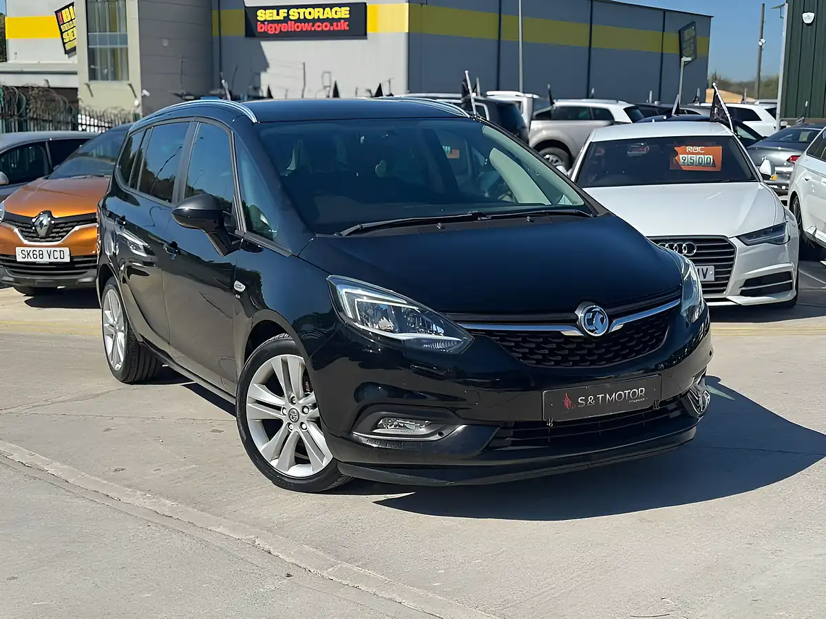Used 2016 Vauxhall Zafira Tourer Sri Black - Front View