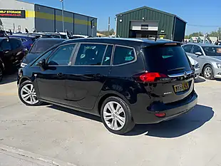 Used 2016 Vauxhall Zafira Tourer Sri Black - Interior and Exterior details 7