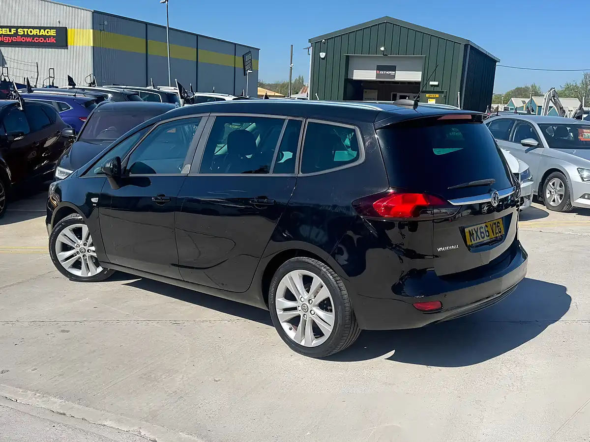 Used 2016 Vauxhall Zafira Tourer Sri Black - Interior and Exterior details 7