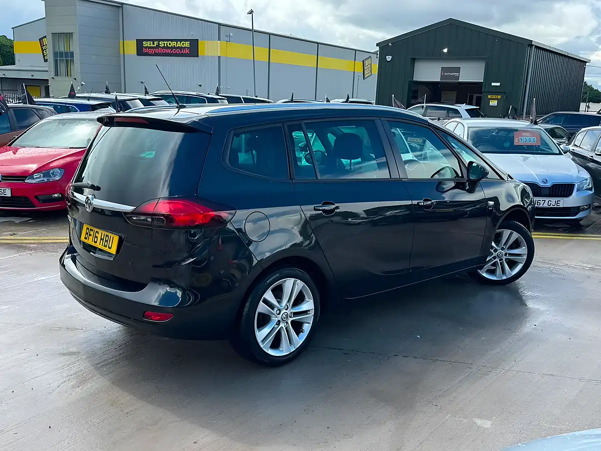 Used 2016 Vauxhall Zafira Tourer Sri Black - Interior and Exterior details 12