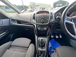 Used 2016 Vauxhall Zafira Tourer Sri Black - Interior and Exterior details 14