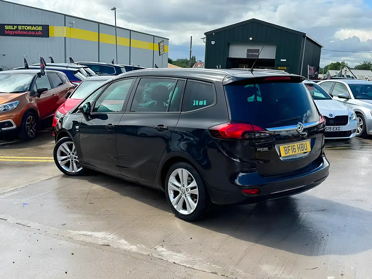 Used 2016 Vauxhall Zafira Tourer Sri Black - Interior and Exterior details 5