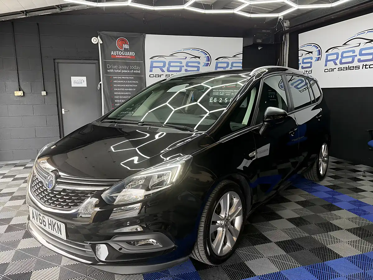 Used 2016 Vauxhall Zafira Tourer Sri Black - Interior and Exterior details 10
