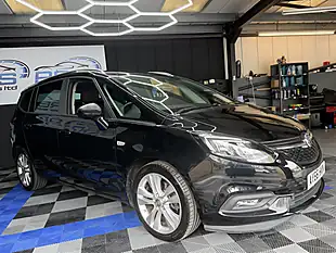 Used 2016 Vauxhall Zafira Tourer Sri Black - Interior and Exterior details 11