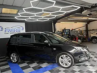 Used 2016 Vauxhall Zafira Tourer Sri Black - Interior and Exterior details 13