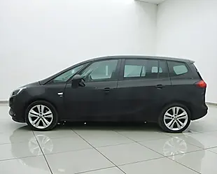 Used 2016 Vauxhall Zafira Tourer Sri Black - Interior and Exterior details 5