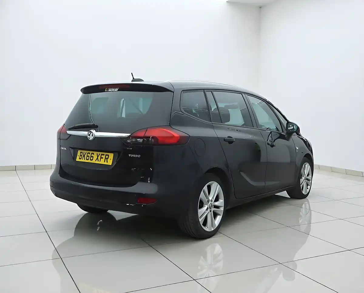 Used 2016 Vauxhall Zafira Tourer Sri Black - Interior and Exterior details 7