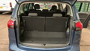 Used 2016 Vauxhall Zafira Tourer Sri Blue - Interior and Exterior details 13