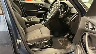 Used 2016 Vauxhall Zafira Tourer Sri Blue - Interior and Exterior details 5