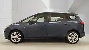 Used 2016 Vauxhall Zafira Tourer Sri Blue - Interior and Exterior details 9