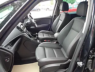 Used 2016 Vauxhall Zafira Tourer Sri Nav Black - Interior and Exterior details 15