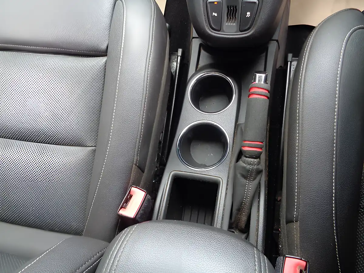 Used 2016 Vauxhall Zafira Tourer Sri Nav Black - Interior and Exterior details 19