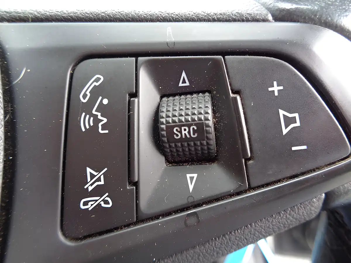 Used 2016 Vauxhall Zafira Tourer Sri Nav Black - Interior and Exterior details 20